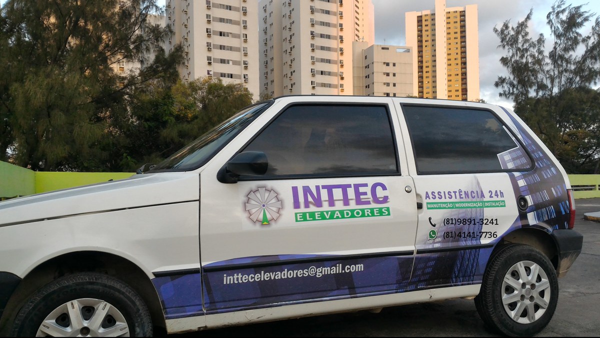 Veículo da Inttec Elevadores